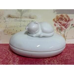 Vintage Crowning Touch Sleeping Cat Trinket Box